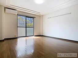 ウルル　21 105 1階ワンルームのリビング/ダイニング