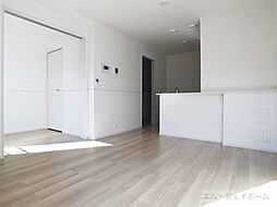 グラス　トゥリーズI 203 2階1LDKのリビング/ダイニング