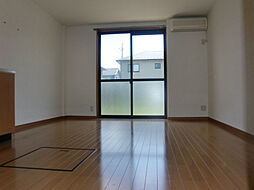 プレシードパークIII 6 1階2DKのリビング/ダイニング