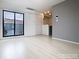 JR東海道・山陽本線 南彦根駅 3.6kmの賃貸アパート 3階1LDKのリビング/ダイニング