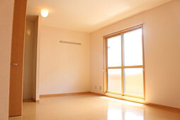 JR東海道・山陽本線 野洲駅 徒歩15分の賃貸アパート 3階1Kのリビング/ダイニング