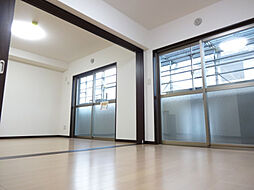 JR東海道・山陽本線 能登川駅 徒歩15分の賃貸マンション 3階2LDKのリビング/ダイニング