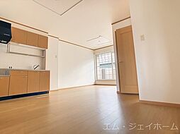 近江鉄道近江本線 八日市駅 徒歩27分の賃貸アパート 2階2LDKのリビング/ダイニング