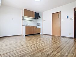 近江鉄道近江本線 長谷野駅 4.6kmの賃貸アパート 1階1LDKのリビング/ダイニング