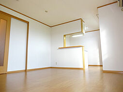 近江鉄道近江本線 愛知川駅 徒歩19分の賃貸アパート 2階2LDKのリビング/ダイニング