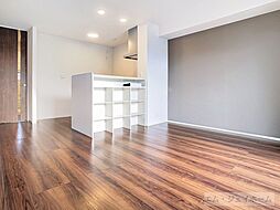 JR東海道・山陽本線 草津駅 徒歩35分の賃貸アパート 1階2LDKのリビング/ダイニング