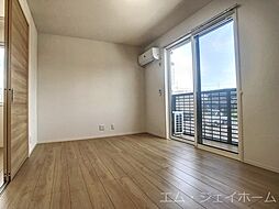 ロイヤルメゾンHYS 110 1階1LDKのリビング/ダイニング