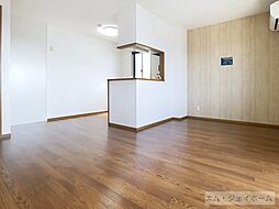 リビングタウン水口　D棟 202 2階2LDKのリビング/ダイニング