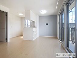 リビングタウン貴生川　B棟 102 1階2LDKのリビング/ダイニング