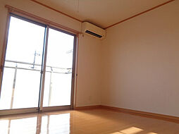 デジール的場 107 1階1Kのリビング/ダイニング