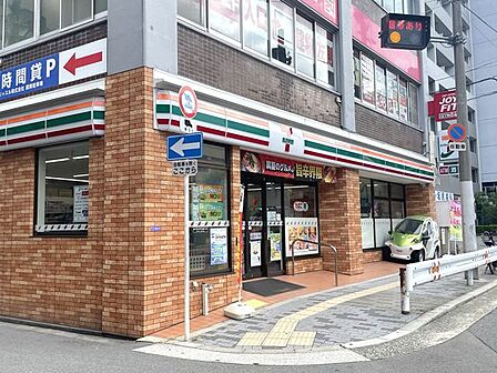 セブンイレブン大阪鷺洲3丁目店 徒歩8分。 600m