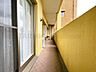 バルコニー：陽当り良好な南側バルコニー