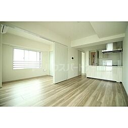 コンフォリア新御徒町 5階2LDKのリビング/ダイニング