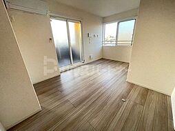 Polykatoikia N 3階1LDKのリビング/ダイニング