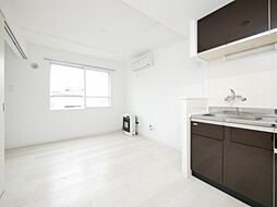 CASA　N7 3階1DKのリビング/ダイニング