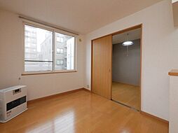 ラシード北大前 3階1LDKのリビング/ダイニング