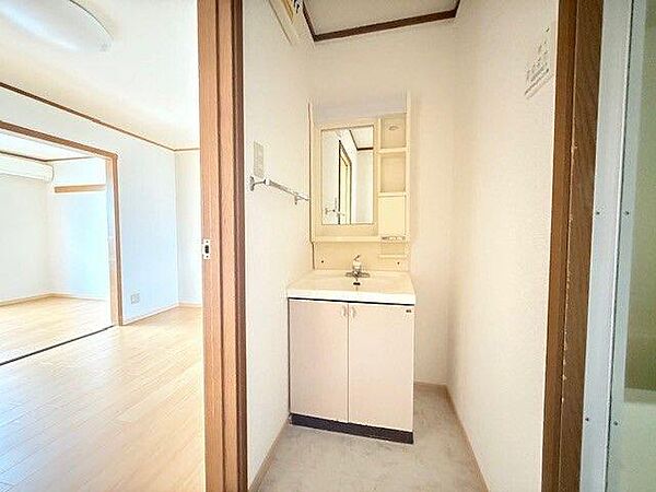 apartment 宮城県柴田郡大河原町字新東字新東
地図を見る