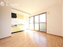 フィオーレレジデンス 204 2階1LDKのリビング/ダイニング