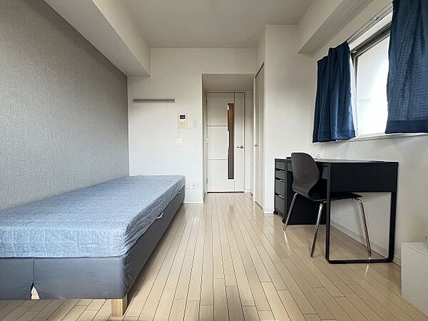 画像6:落ち着いて過ごせるお部屋なので、寝室にいかがでしょうか