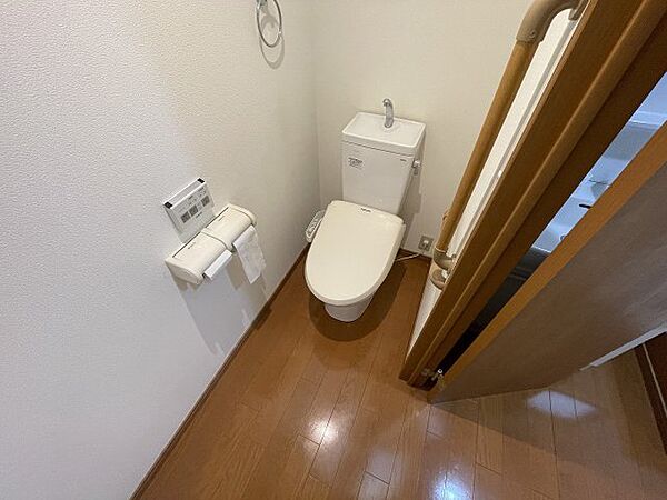 画像14:落ち着いたトイレです