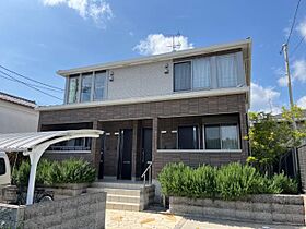 ラ　ルーチェ  ｜ 大阪府豊中市熊野町2丁目（賃貸アパート1LDK・2階・43.36㎡） その1