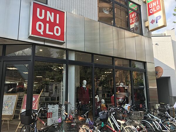 画像22:【生活雑貨店】ユニクロ 世田谷上町店まで286ｍ