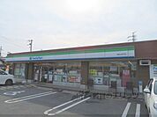 ファミリーマート　福知山荒河店まで200メートル