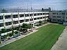 周辺：世田谷区立旭小学校 690m