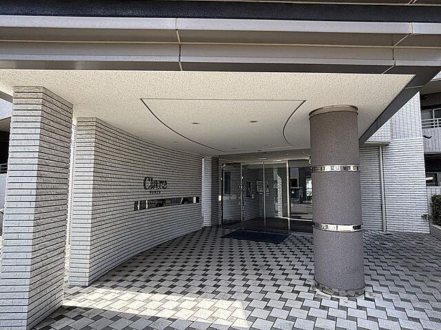 5 / 11