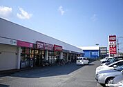 マックスバリュエクスプレス上白水店 徒歩10分。 750m