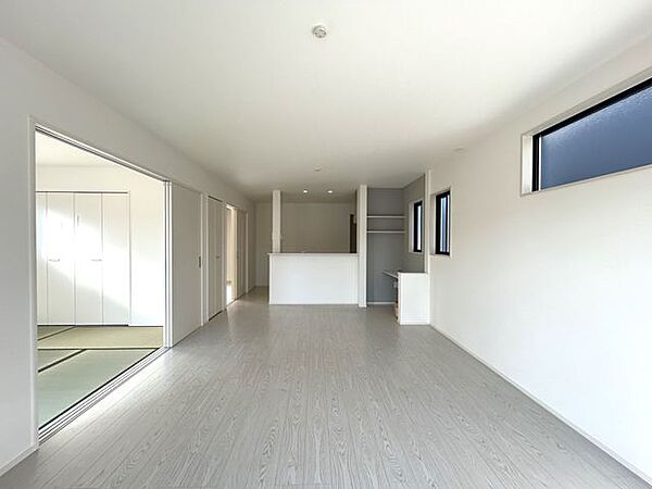 リビング/ダイニングを拡大表示