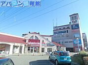 ウオロクデッキィ店 671m