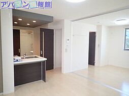 シャーメゾン弁天橋通 1階1LDKのリビング/ダイニング