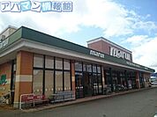 スーパーマルイ巻店 429m