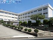 新潟市立東青山小学校 799m