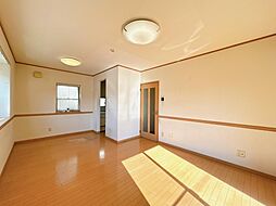 豊橋市西小鷹野4丁目　戸建て 4LDKのリビング/ダイニング