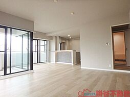 ロイヤル南茨木 302 3階3LDKのリビング/ダイニング