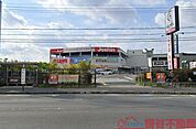 ジョーシン南摂津店 徒歩3分。 240m