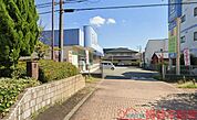 ドラッグストアライフォート正雀店 徒歩7分。 540m