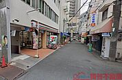セブンイレブン高槻芥川1丁目店 徒歩2分。 110m