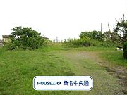 JR長島駅まで徒歩5分、近鉄長島駅までは徒歩7分と近く、電車で通勤、通学される方にはとても便利な場所です。（2023年10月14日　撮影）