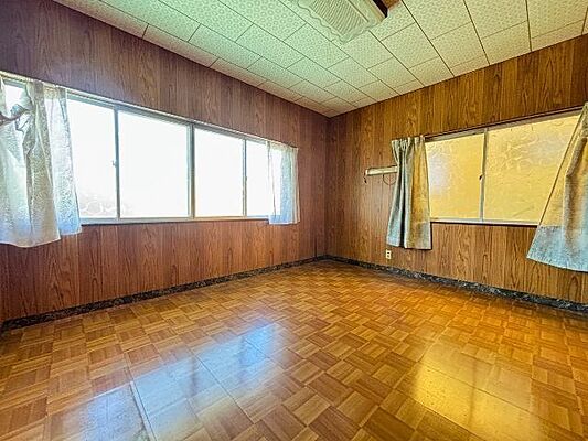 洋室 桑名市元赤須賀 中古一戸建て