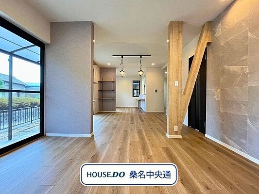 リビング/ダイニング 桑名市星見ヶ丘5丁目　中古一戸建て