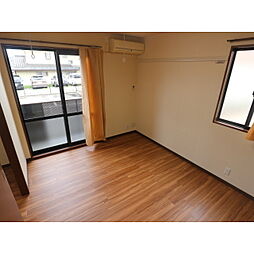 ディアス　サンライト　A 2階2DKのリビング/ダイニング