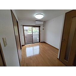 ハイツ原 1階1DKのリビング/ダイニング