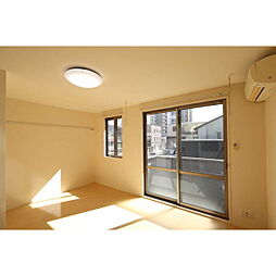 ピュア　メゾン 2階ワンルームのリビング/ダイニング