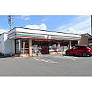 コンビニ「セブンイレブンちの運動公園店まで2056ｍ」
