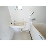 建物内の同仕様の部屋の写真となります。