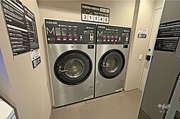 コインランドリーも完備しており、自宅では洗いにくい、大きな毛布やシーツもまるごと洗えます。
