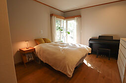 ベッドルーム8.4帖［2025年11月3日撮影］